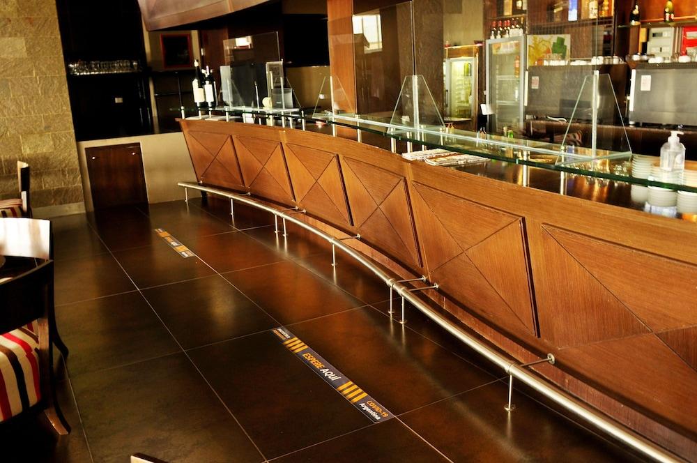 Rayentray Grand Hotel Puerto Madryn Exterior foto