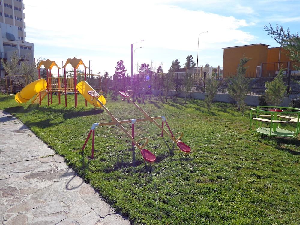 Rayentray Grand Hotel Puerto Madryn Exterior foto