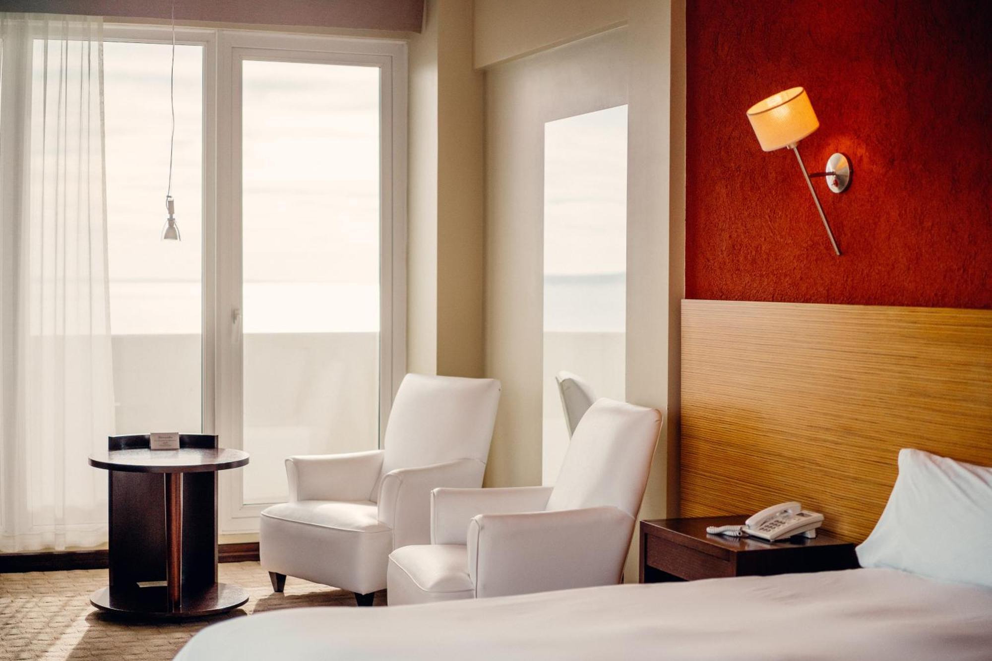 Rayentray Grand Hotel Puerto Madryn Exterior foto