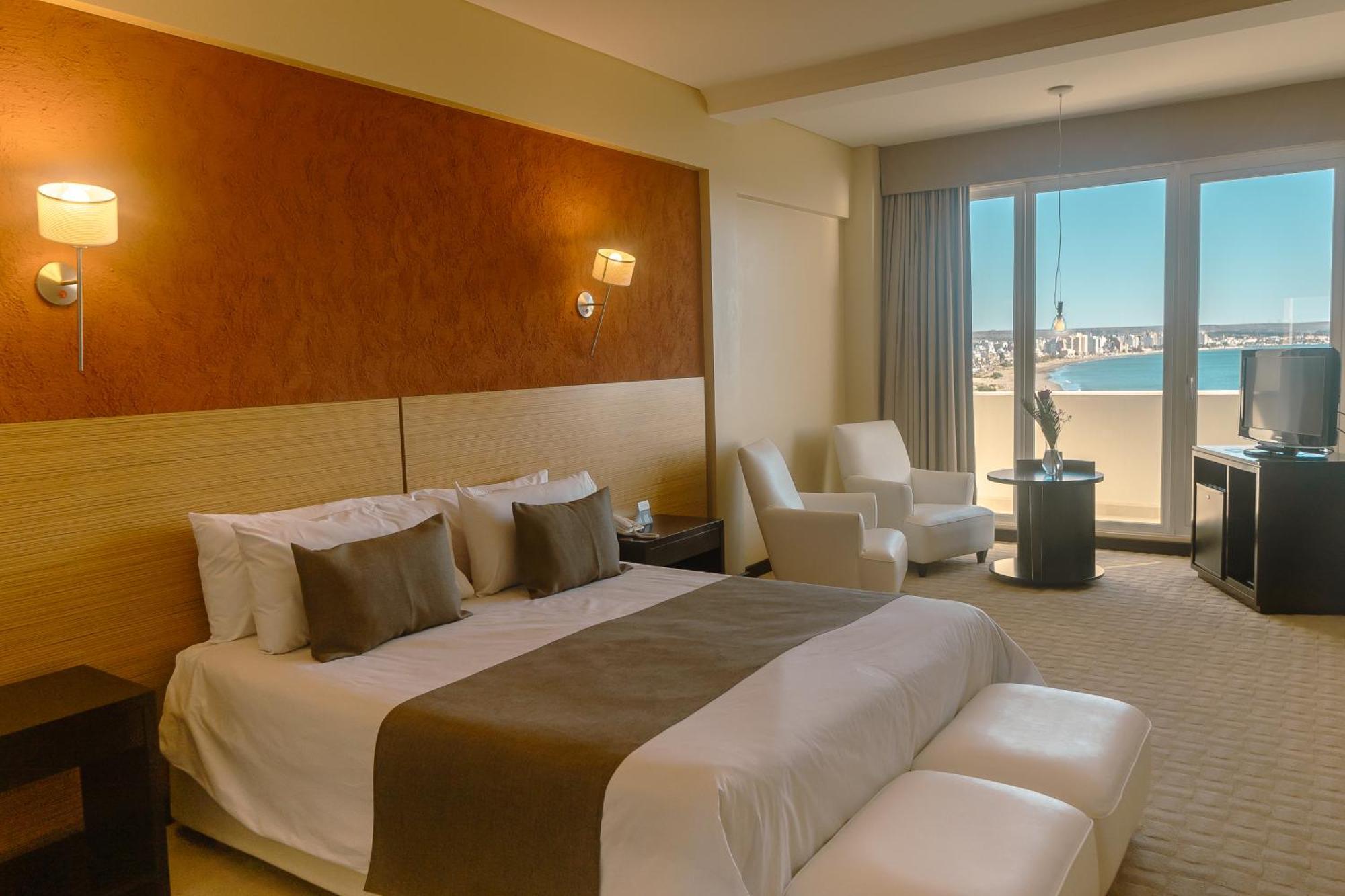Rayentray Grand Hotel Puerto Madryn Exterior foto