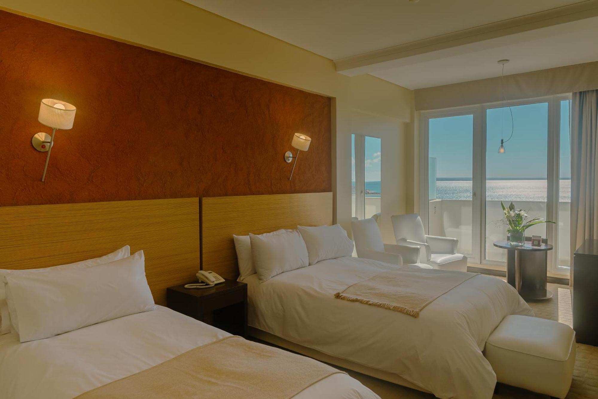 Rayentray Grand Hotel Puerto Madryn Exterior foto